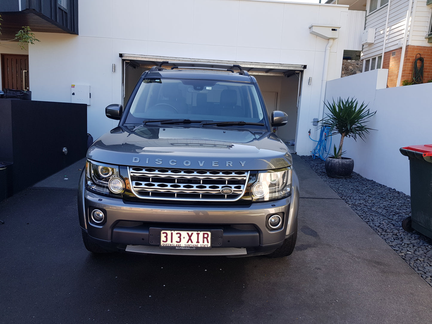 W8| EXTERIOR PACKAGE- 2
