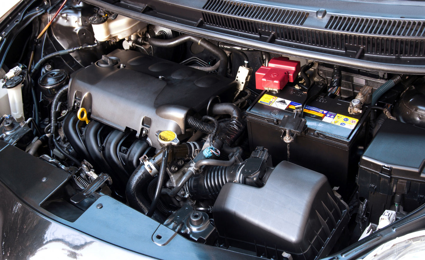 W7| ENGINE-BAY DETAIL